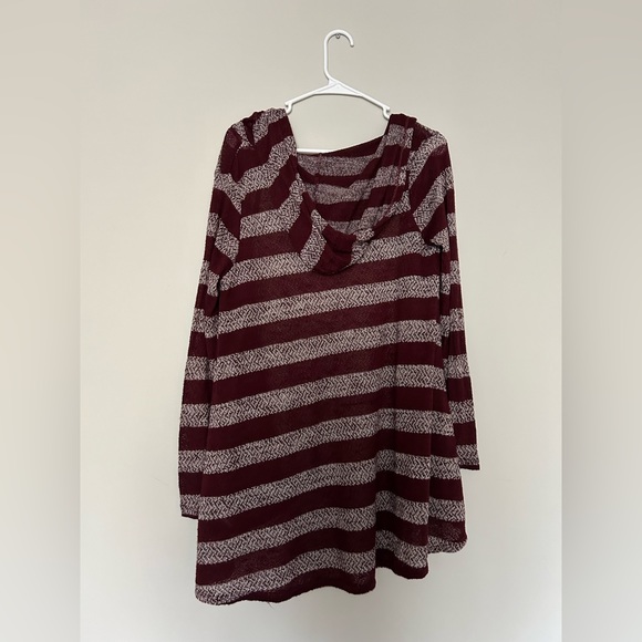 Women’s Striped Cardigan/Sweater - Picture 2 of 2